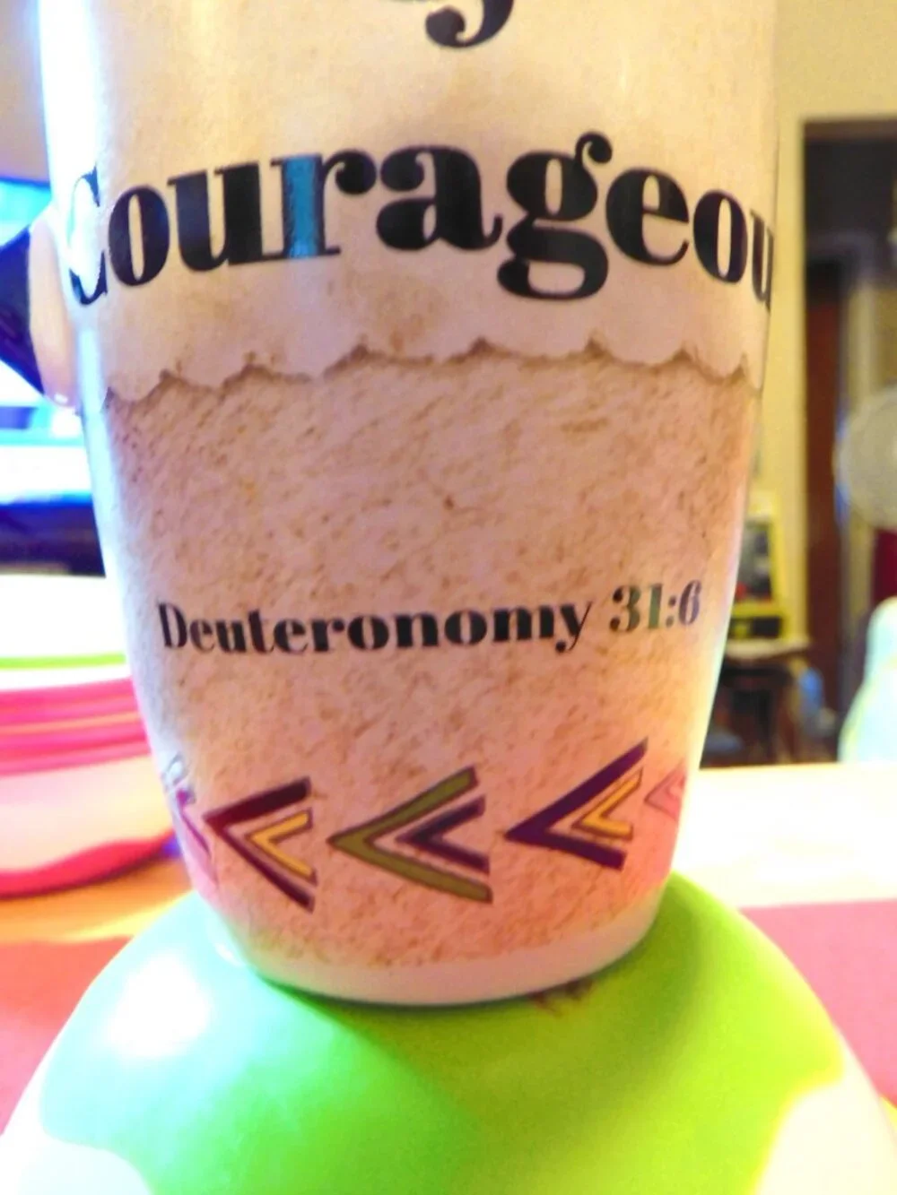 BEAUTIFUL CERAMIC MUG - DEUTERONOMY 31:6 - BE STRONG & COURAGEOUS